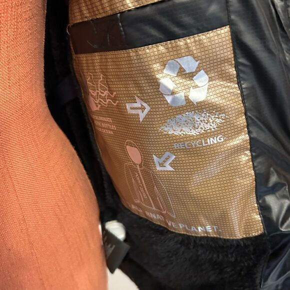 Women’s Point zero premium puffer coat size extra small. - Picture 7 of 13